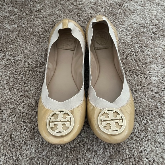 Tory Burch tan ballet flats! - Picture 3 of 3